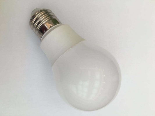 s 슈퍼 큰 빔 각 A60 8w 9w E27 B22 플라스틱 알루미늄 히트 싱크와 함께 LED 전구